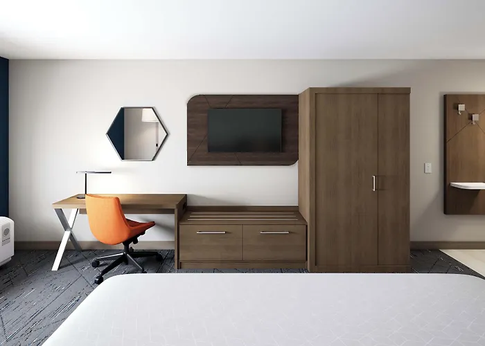 Express & Chicago - By Ihg Oak Forest